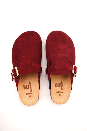 WOMEN'S BURGUNDY VELVET CLOGS